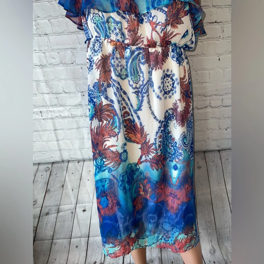 Maurices White, Blue & Pink floral strapless dress size 0 - Picture 3 of 16